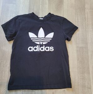 Adidas Women Black T Shirt size  Small